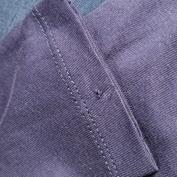Gymboree girls blue top size 7 has hole on cuff, free with $20 purchase - Picture 3 of 3
